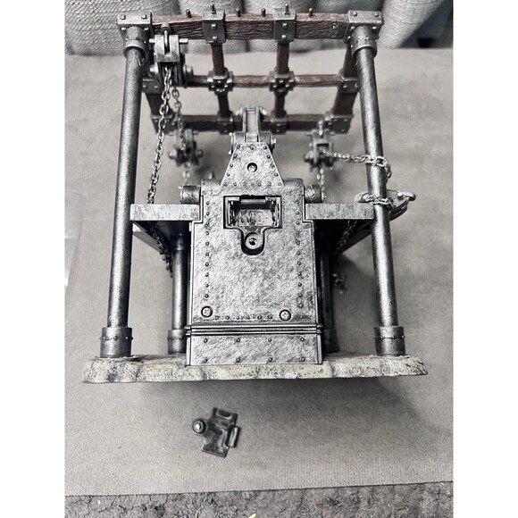 Shrek McFarlane Toys Talking Lord Farquaad Playset Duloc Dungeon Gingy Works - Picture 15 of 16